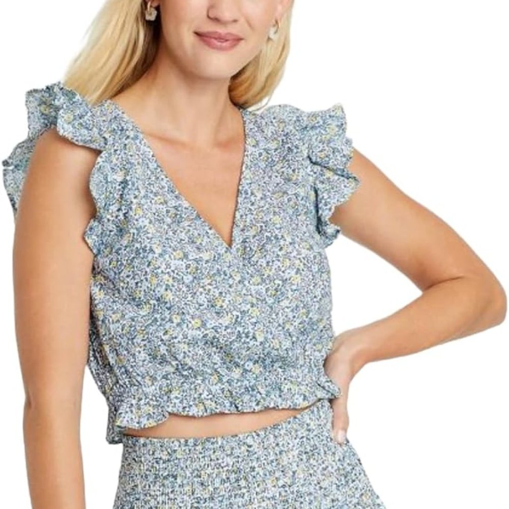 Universal Thread Women's Flutter Sleeveless Cropped Wrap Top